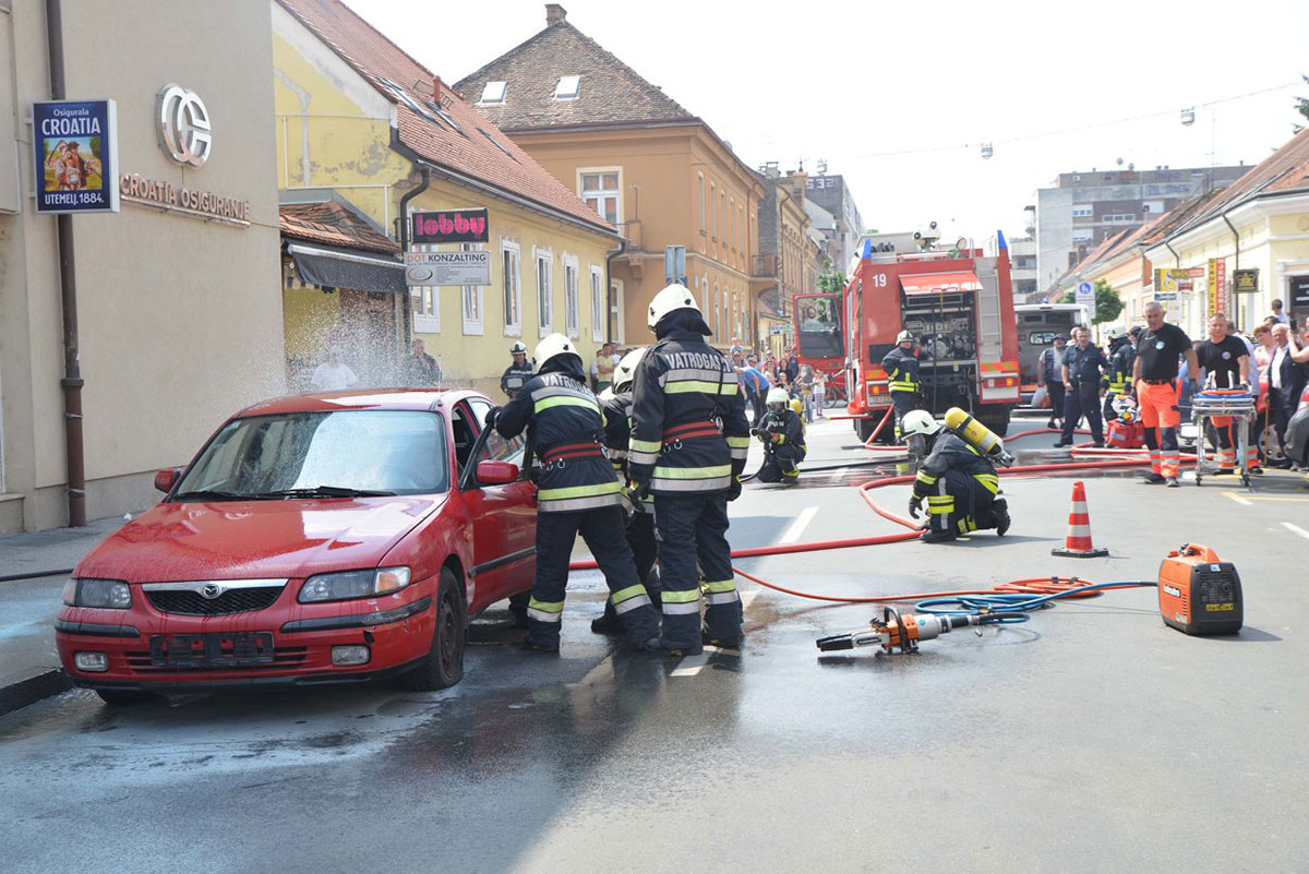 Vježba - ulica AiS Radića Sisak 2018.